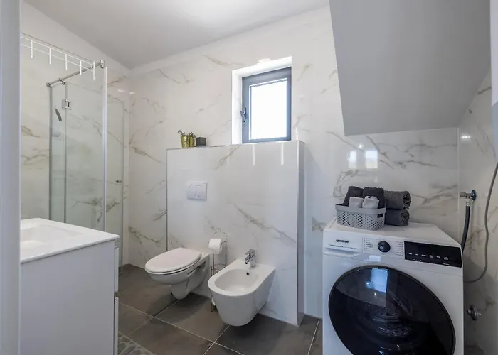 Luxury Immortelle Apartman Sutivan